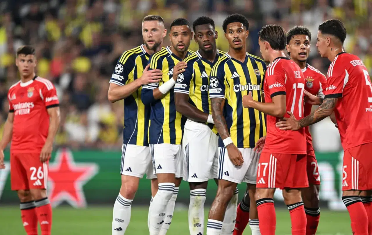 Fenerbahçe, Benfica ile Şampiyonlar Ligi'nde 0-0 berabere kalarak ikinci maça umut taşımayı başardı