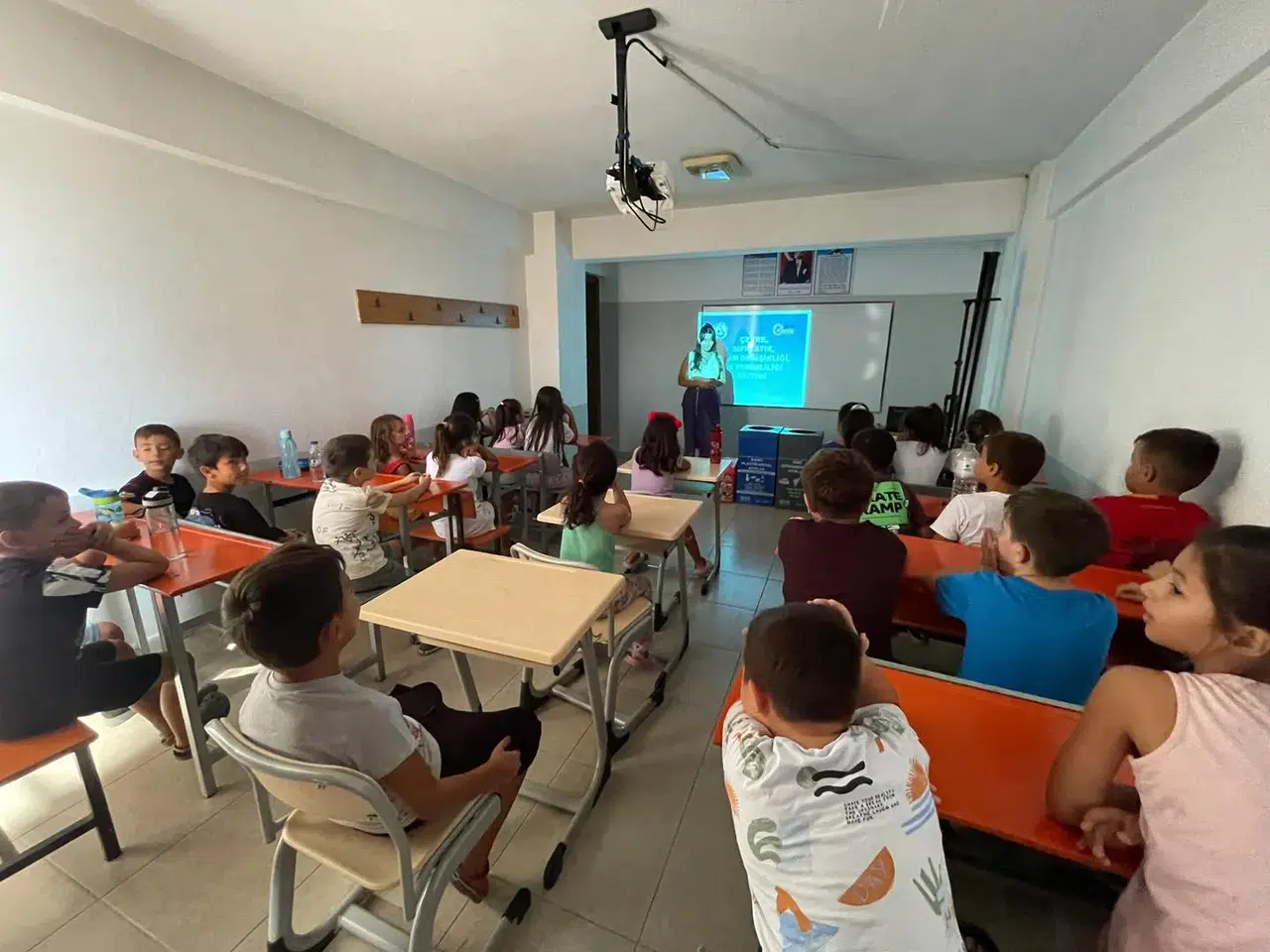 Burhaniye'de Öğrencilere Çevre Bilinci Aşılayan Eğitim Programları Başladı!