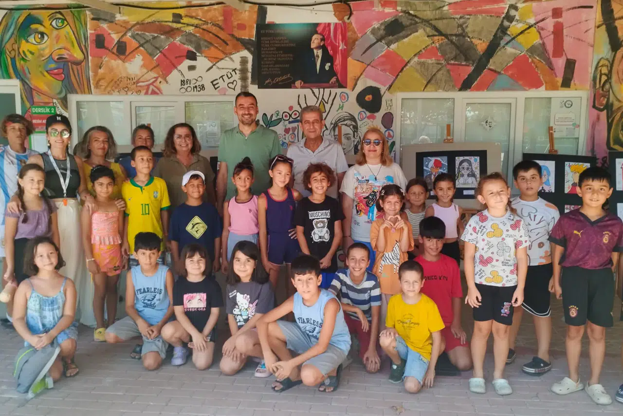 Manavgat Yaz Okulu Şenliği'nde Dans ve Oyunlarla Gençlere Eğlence Dolu Anlar!