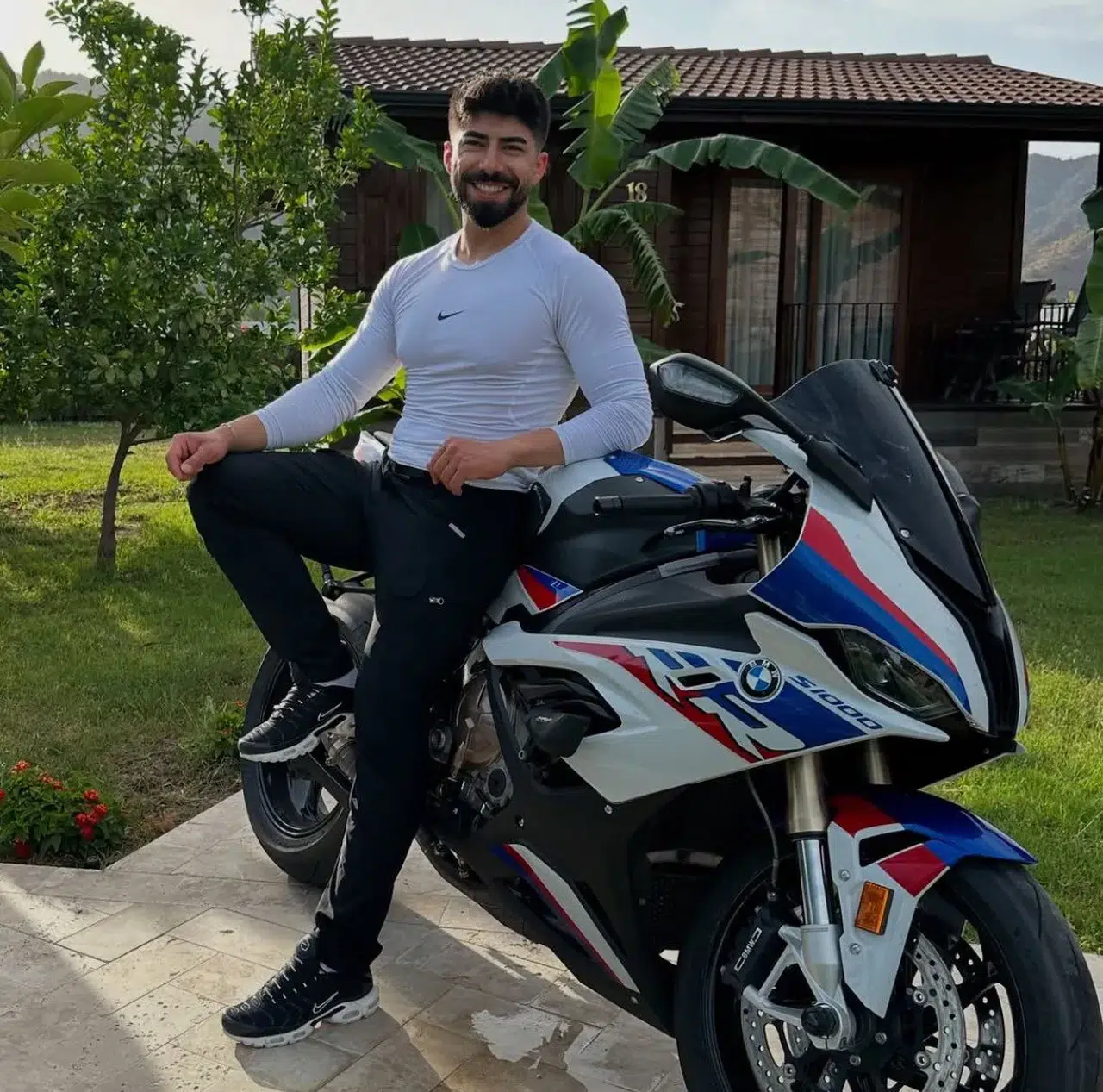 Deniz Servan Narin Kimdir, Neden Öldü? İşte Kazanın Detayları