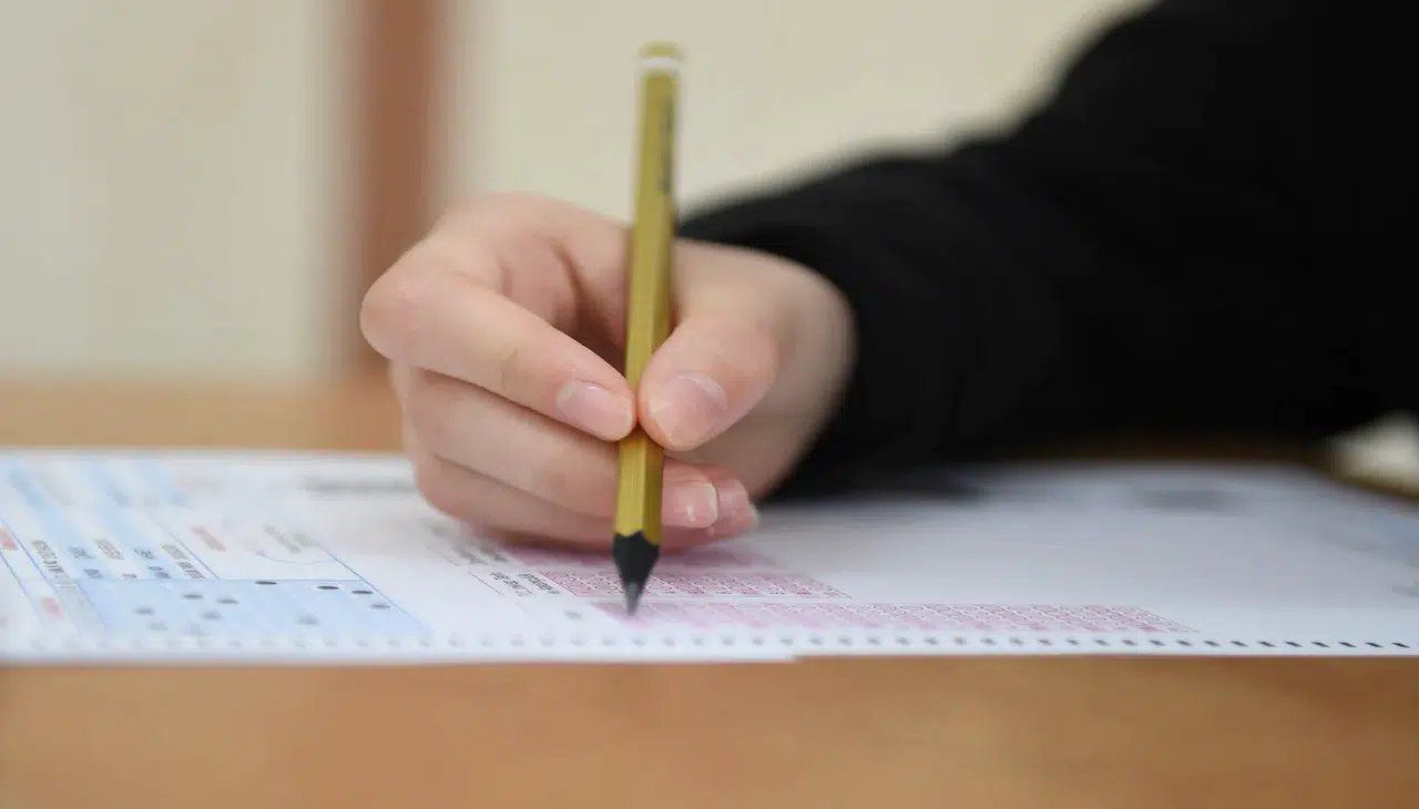 ÖSYM, kimliksiz sınav için öğrenciyi, görevlileri ise korudu: Tepkiler büyüyor!