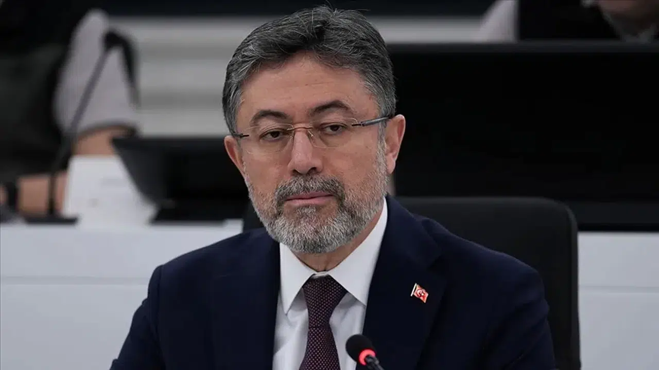 Bakan Yumaklı: Orman yangınları kontrol altına alındı, soğutma çalışmaları sürüyor!