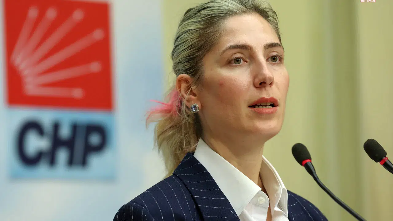 CHP’li Atalar: “Turizmde Rekor Değil, Makyaj Var!”