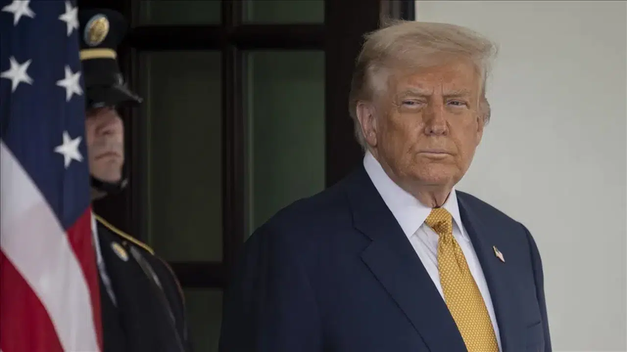 Trump’tan Rusya’ya Sert Uyarı: İki Nükleer Denizaltı Gönderildi!