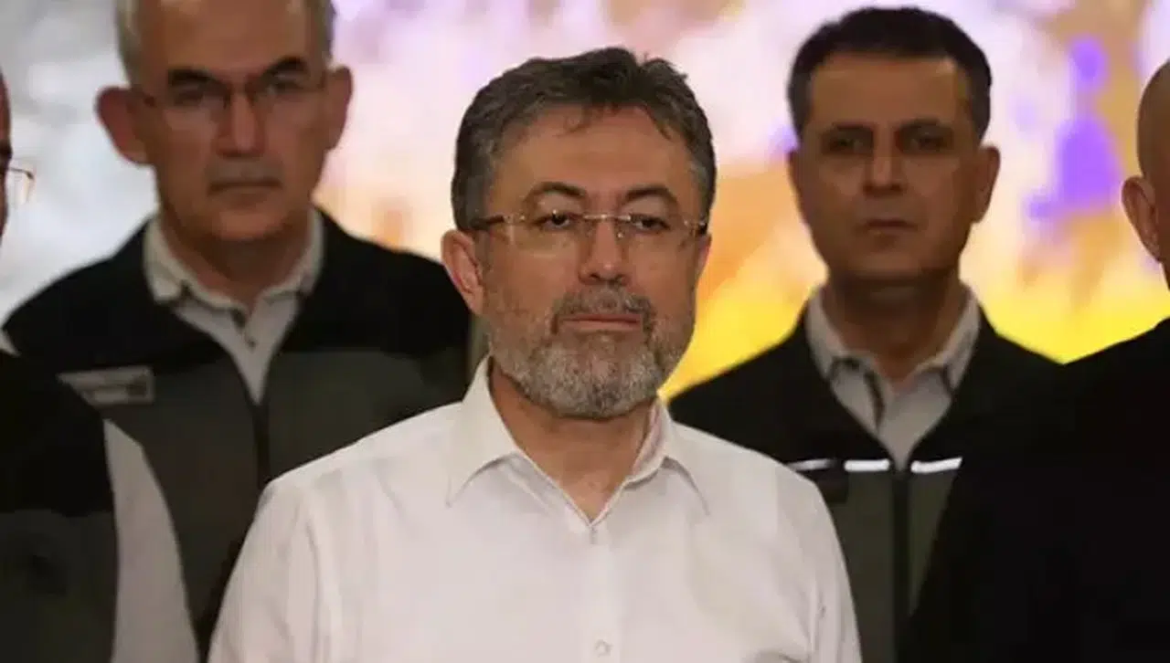 Bakan Yumaklı: "Yangınlar büyük ölçüde kontrol altına alındı"