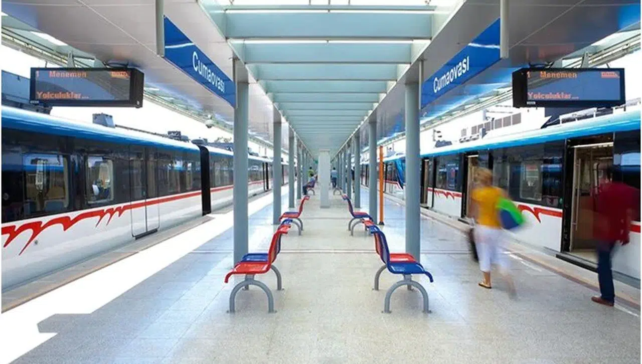 İZBAN seferleri, hükümetin zam teklifine karşı yapılan grev nedeniyle iptal edildi!