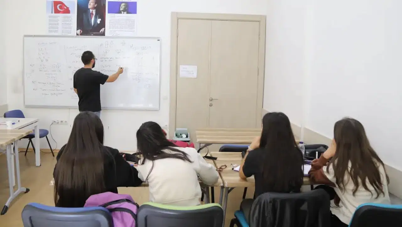 ÇANKAYA DESTEK EĞİTİM MERKEZİ ÖĞRENCİLERİNDEN YKS'DE DERECE