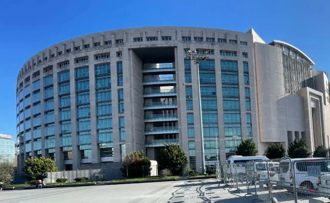 İmamoğlu'nun duruşmasında sosyal medya görüntüsü ile ilgili Başsavcılık soruşturma başlattı