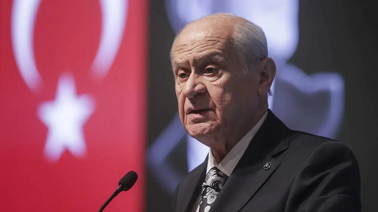 Bahçeli: CHP, yüzyılın en büyük rüşvet, hırsızlık ve yolsuzluk davası olarak anılan vurgun ve yağmayla yüzleşmeli