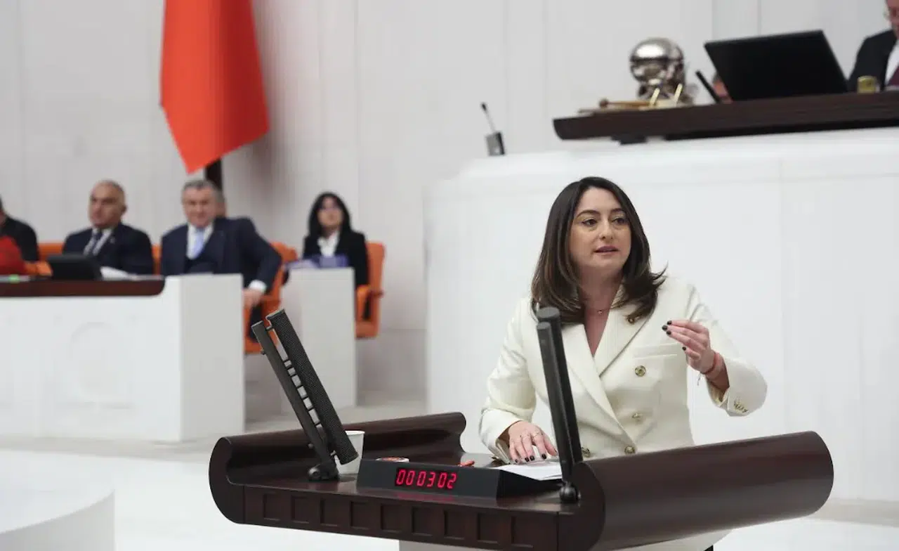 Öğrencilerin yaşam maliyetleri artarken, CHP'den yoksulluk ve barınma krizi vurgusu geldi