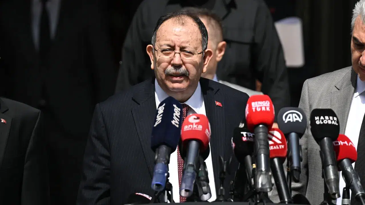 YSK, CHP'nin ilçe kongrelerini yeniden başlatma kararını verdi, il yönetimi itirazı reddedildi