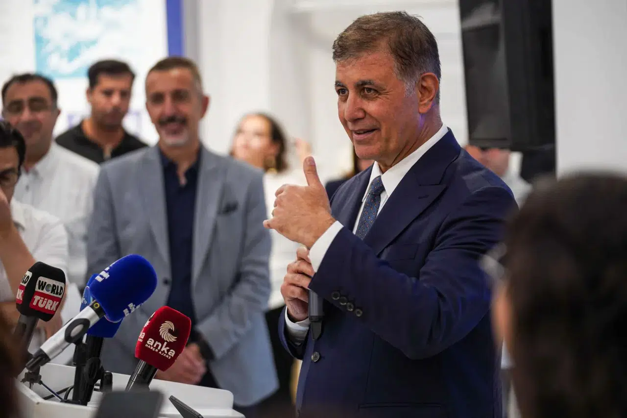 İzmir'de Gelecek 50 Yılın Planları Sergisiyle Tanıtıldı