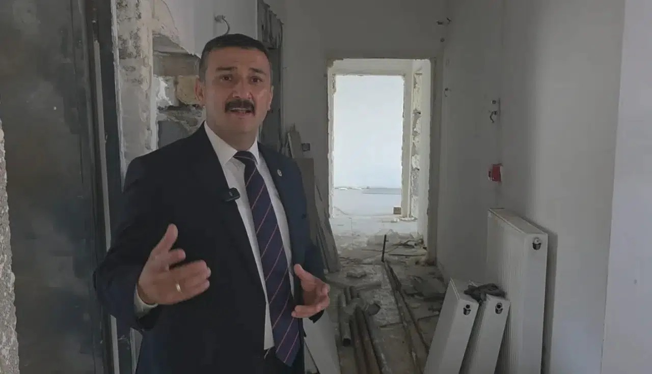 İYİ Parti Bursa Milletvekili Selçuk Türkoğlu'ndan TOKİ konutları Eleştirisi