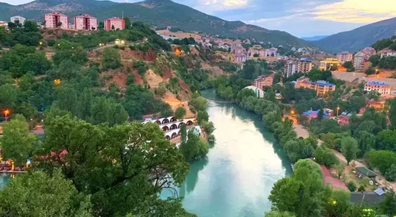 Tuncelili ünlüler kimler?