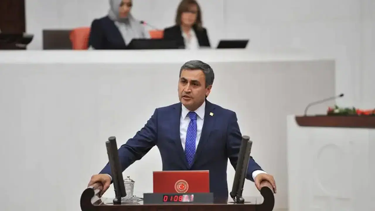 CHP'Lİ YILMAZ: TİYATROLAR; İHRAÇLAR, YASAKLAR VE BASKILARLA ABLUKA ALTINDA
