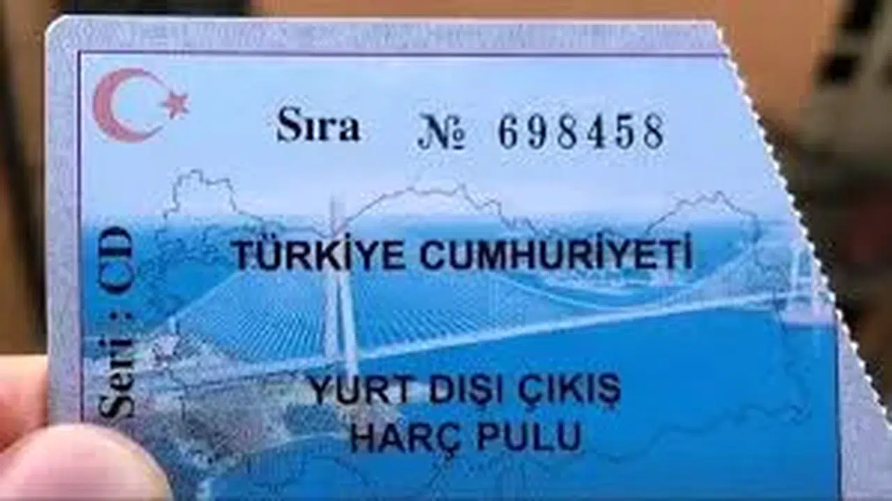 Yurt dışı çıkış harcı 710 TL'den bin TL'ye yükseltildi, karar Resmi Gazete'de yayımlandı