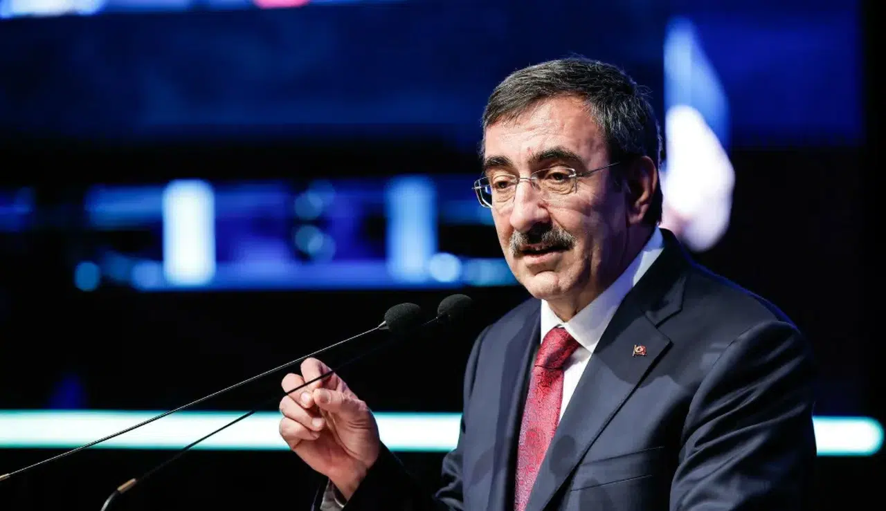 Cevdet Yılmaz: Enflasyon hedefi tek haneli, Türkiye 2028'de 1,9 trilyon dolar milli gelire ulaşacak!