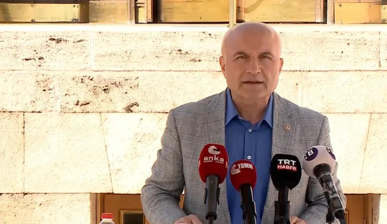 İYİ Partili Erhan Usta: Türkiye şahlanıyor ama memurun gelirini de düşürüyorum