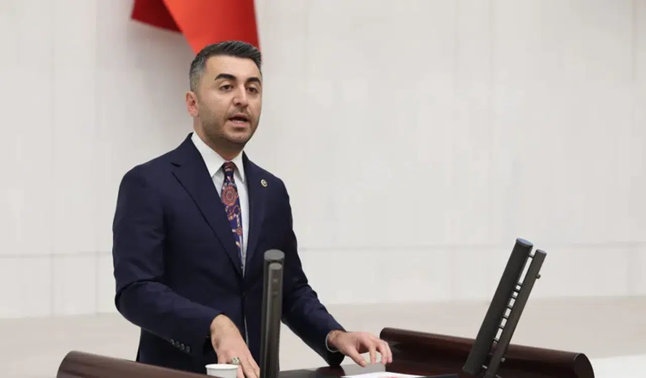 CHP'li Cem Avşar'dan okullarda ücretsiz bir öğün yemek teklifi