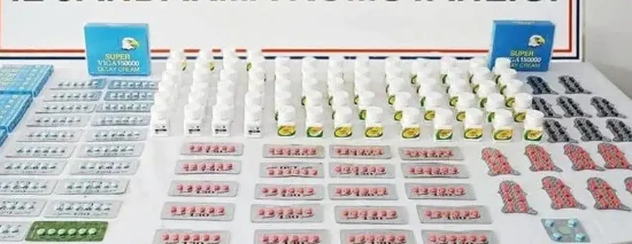 Fabrika baskınında on binlerce cinsel hap ele geçirildi