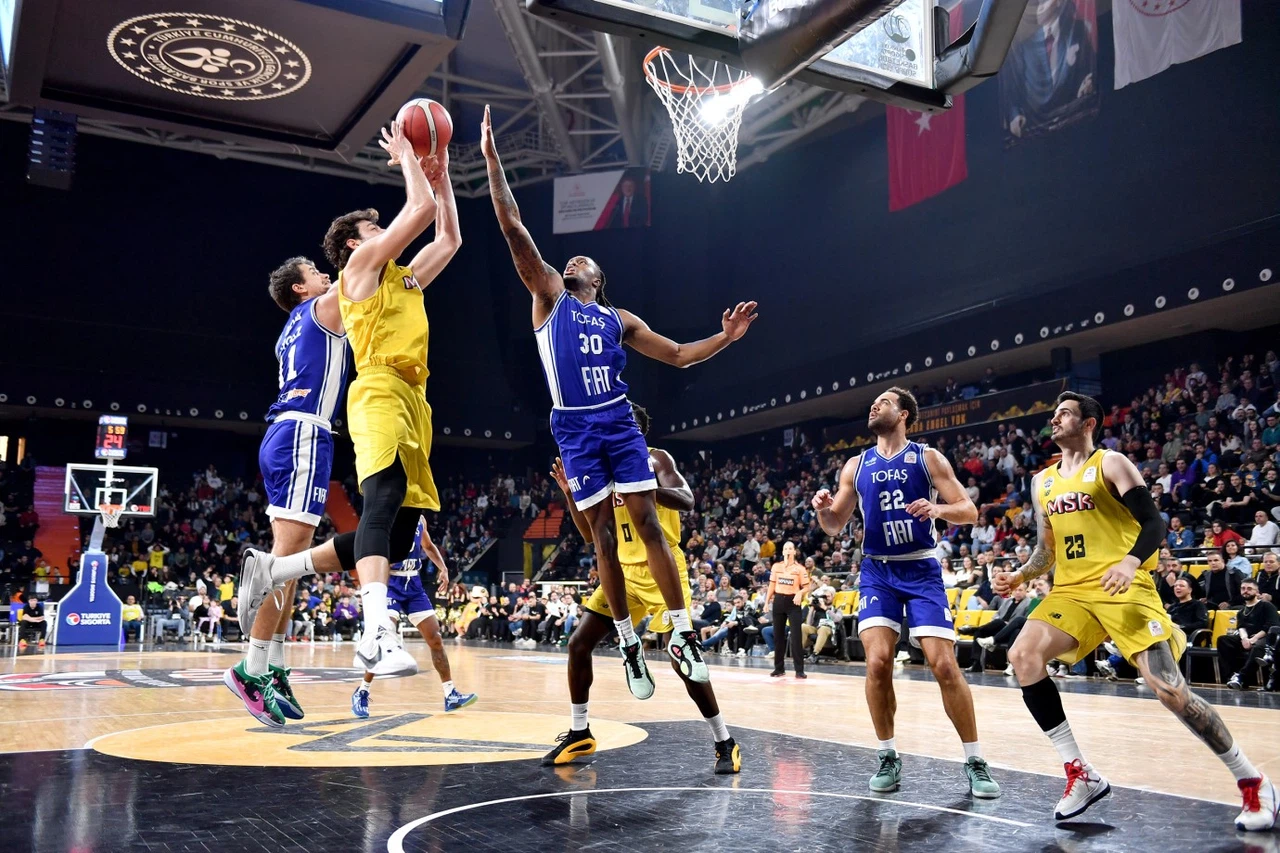 Mersinlilere yeni yıl öncesi MSK’dan galibiyet armağanı