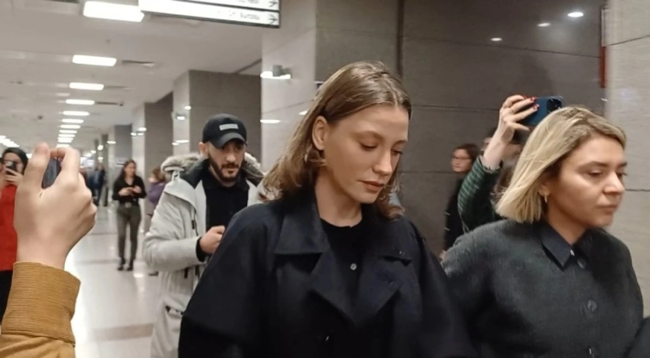 Serenay Sarıkaya ifade vermek üzere adliyeye geldi