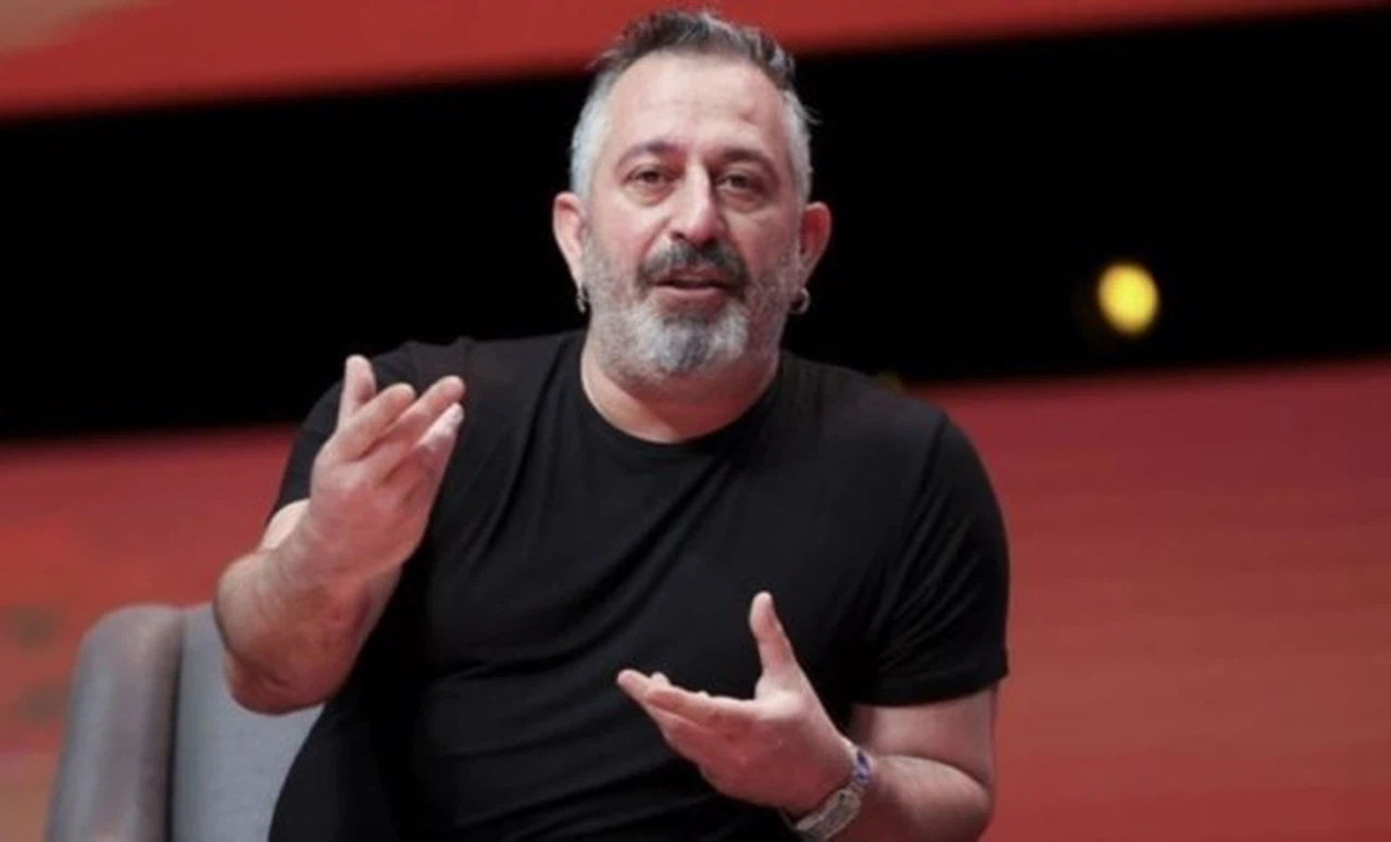 Cem Yılmaz sitem etti: "Kabul edilemez her şeye alıştık"
