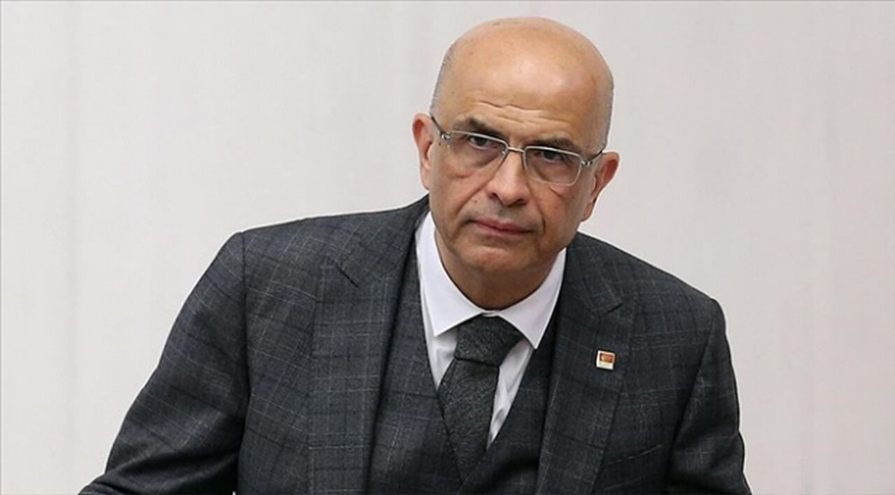 CHP’li Berberoğlu: "Ahmet Özer ve Rıza Akpolat’ın Tutuklanması Panik Hareketidir"