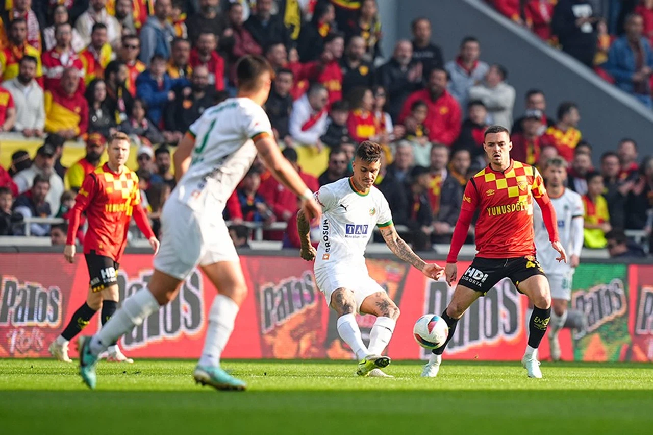 Göztepe evinde Alanyaspor'a 1-0 kaybetti