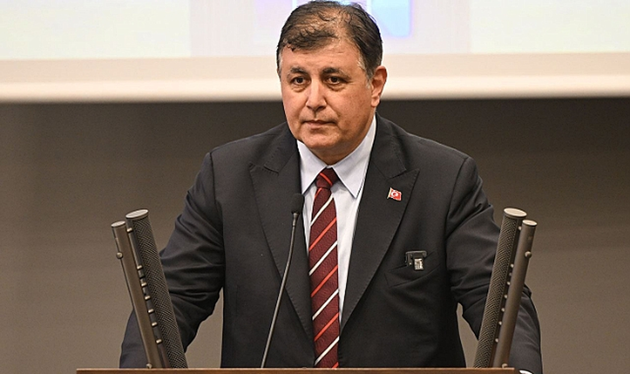 Cemil Tugay: "İzmir'in Depreme Hazır Olması Şart"