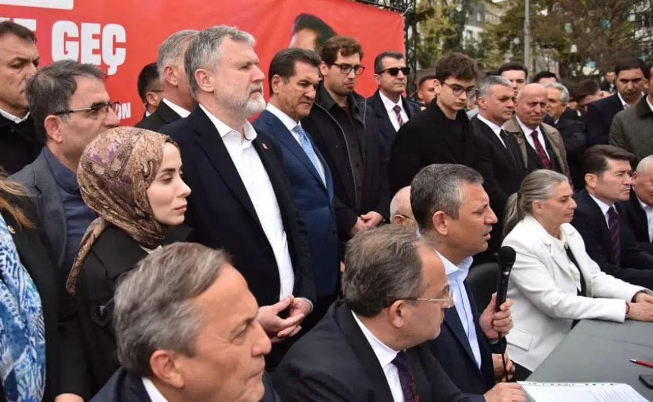 CHP’li Gezmiş: “Adayımı Yanımda, Sandığı Önümde İstiyorum”