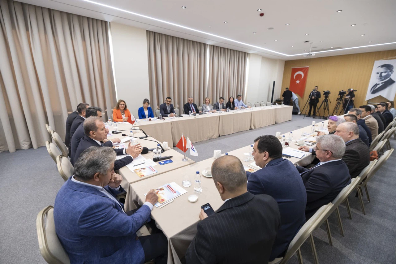 CHP’li Belediyeler Tarım İçin Mersin’de Buluştu: “Kırsalda Kamucu Politikalarla Dirençli Üretim”