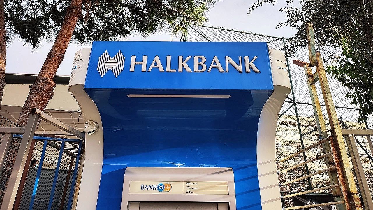 Halkbank aylık ödemesi olmayan 250 bin TL krediyi duyurdu! Başvurular hızlı oluyor