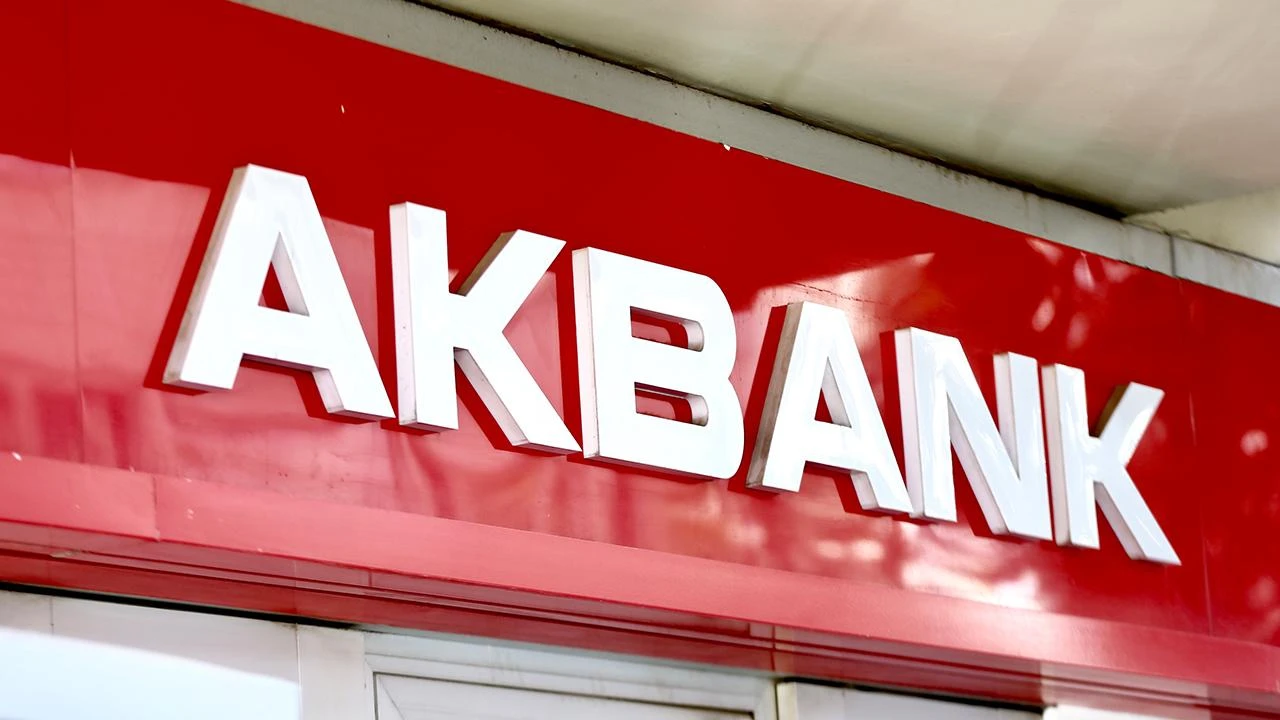 Akbank cebinde kendi banka kartı olana müjdeleri verdi! 10.000 TL ve 100 bin TL arası nakit ödüyor