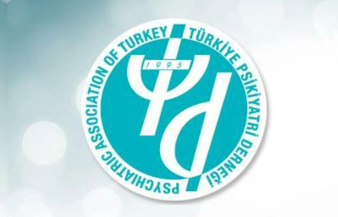 Psikiyatri Derneği’nden Pankart Tepkisi: “Kadın Bedeni Üzerindeki Tahakküme Karşıyız”