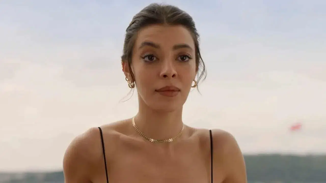 Selin Şekerci’den Duygusal Paylaşım: “Covid’e El Öptüren Bir Virüs”