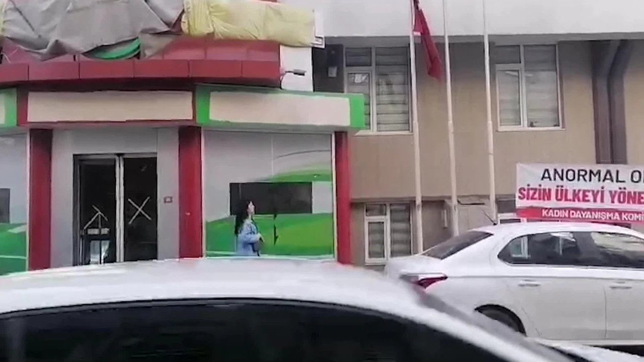 Kadın Dayanışma Komiteleri’nden Sağlık Bakanlığı’na Tepki: “Anormal Olan Sizin Ülkeyi Yönetmeniz”