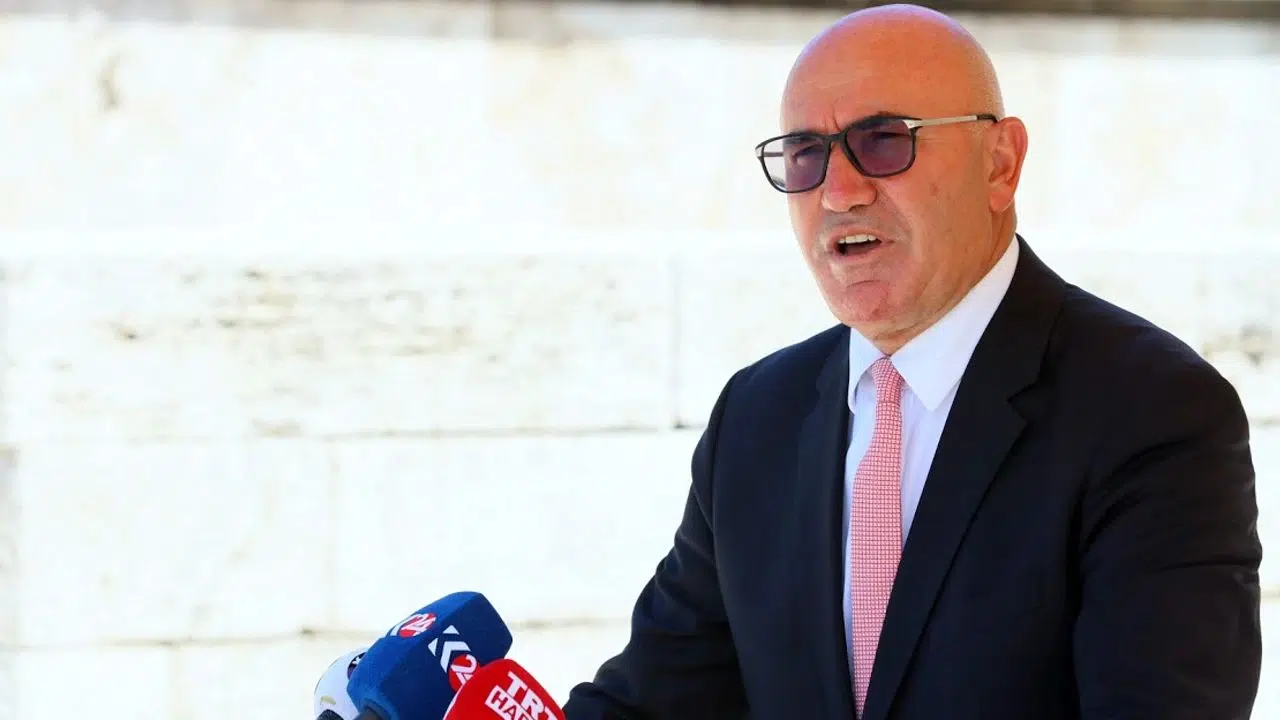 Mahmut Tanal: "Devletin malını talan edenleri koruyan herkes bu halkın lanetini alır"