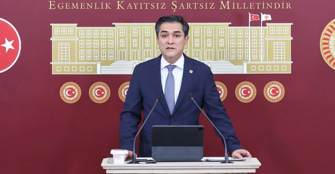İYİ Parti’den Deprem Eleştirisi: “Halktan çanta hazırlığı isteniyor”