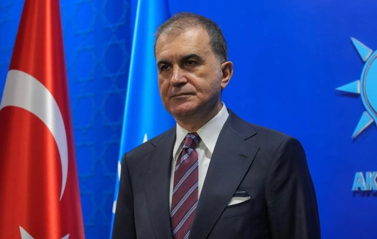 Ömer Çelik’ten Özgür Özel’e Tepki: "CHP'yi Siyaset Karşıtı Bir Parti Haline Getirdi"