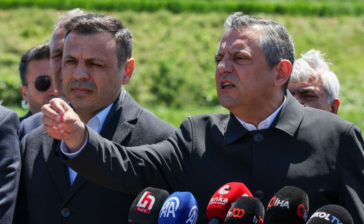 Özgür Özel’den Gürlek’e Sert Sözler: “CHP’nin Bileği Bükülmez”