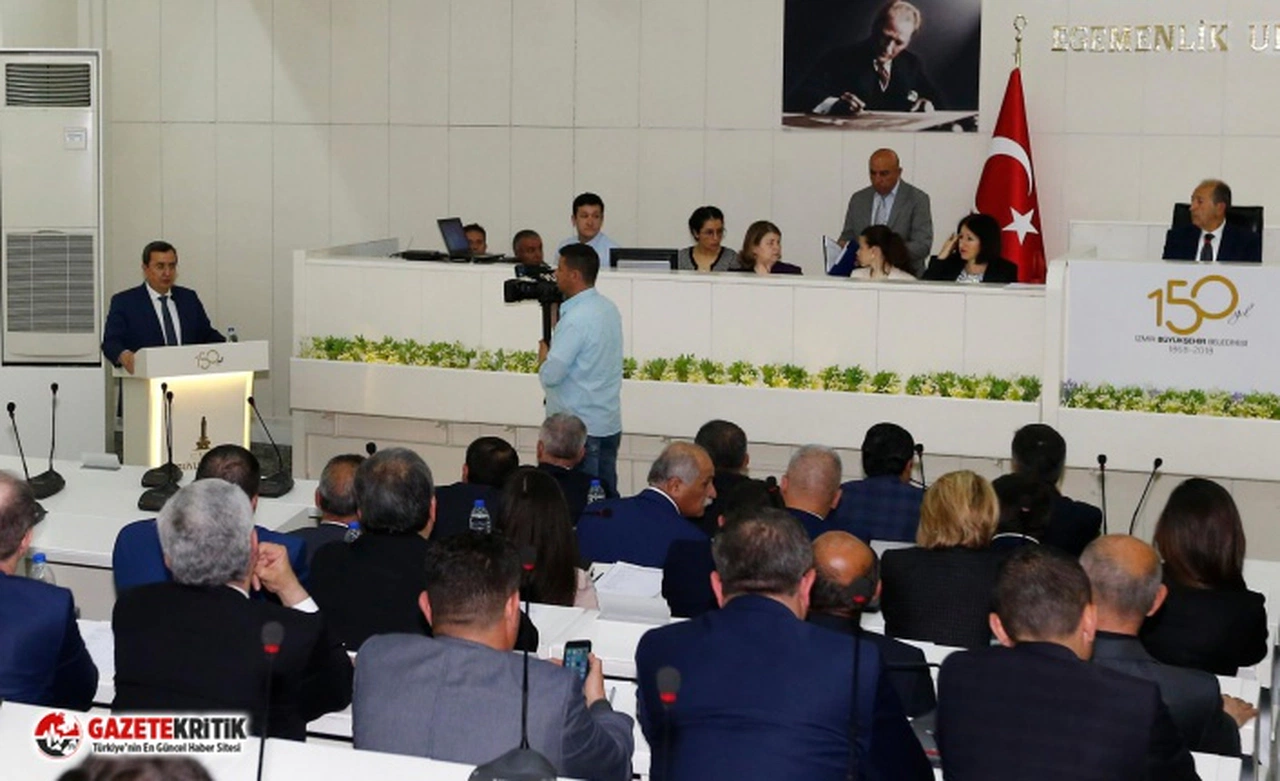 Konak Belediyesi Faaliyet Raporu meclisten geçti