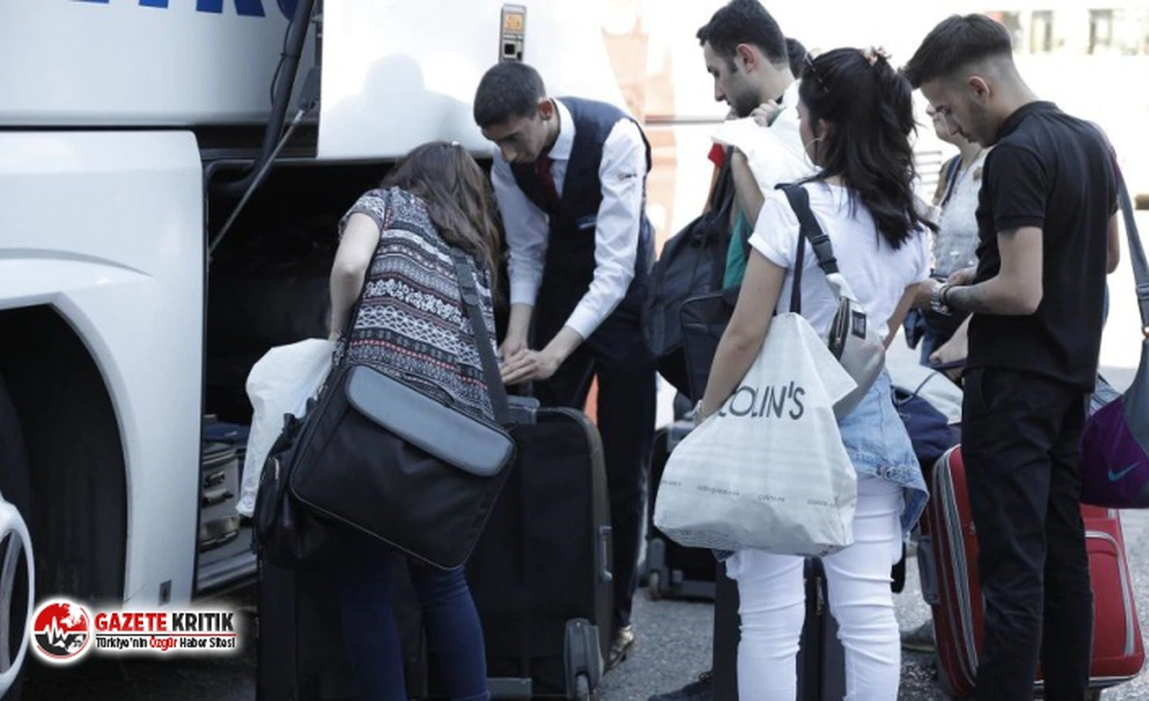 İstanbul'da ek sefer yapacak otobüs kalmadı: 'Kahvehanelerde, kasaplarda bilet satıyorlar'