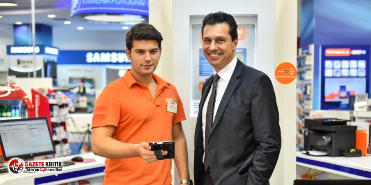 iPhone 11'lerin İlk Satışları Gece Başladı