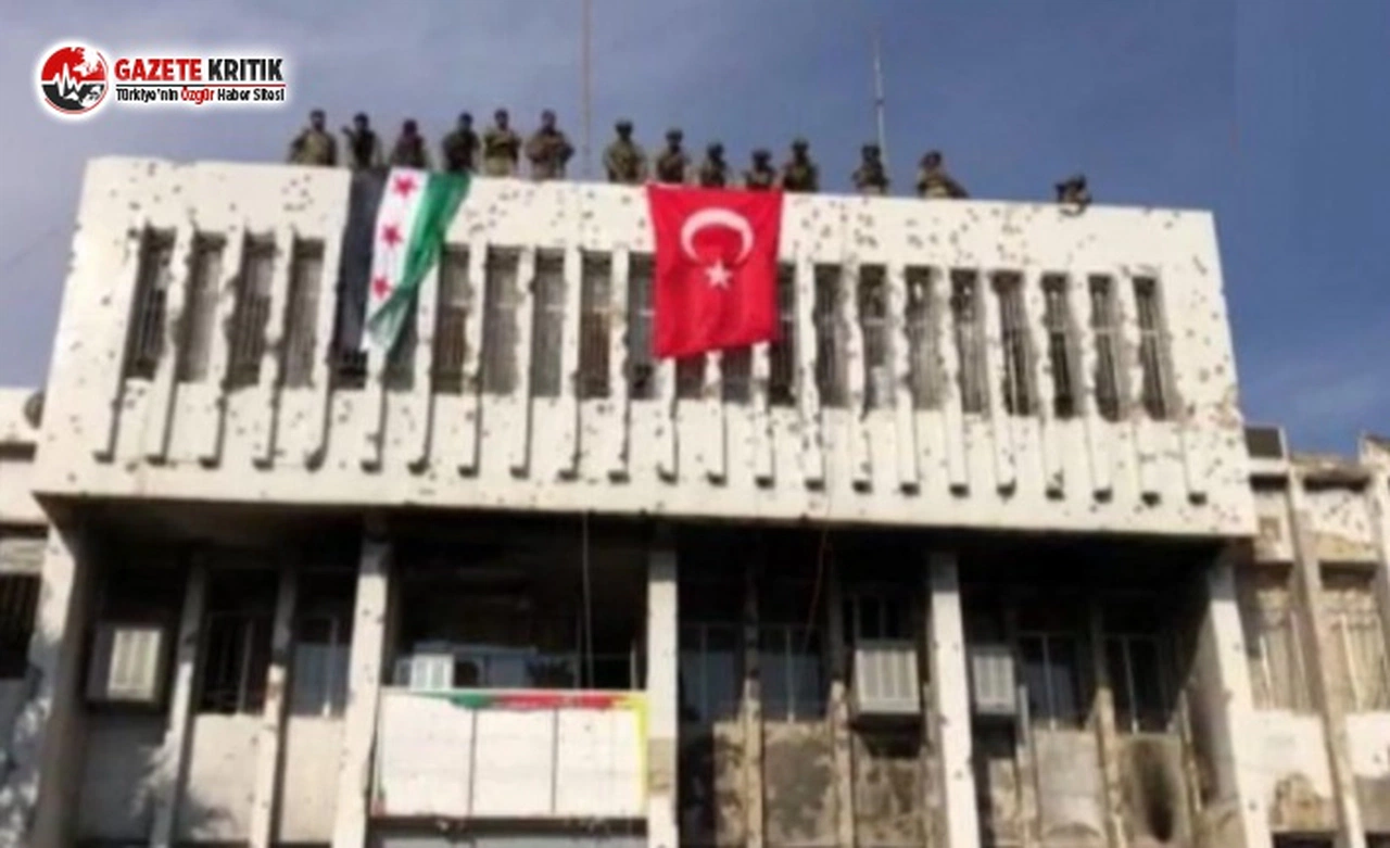YPG'nin Karargahına Türk Bayrağı Asıldı