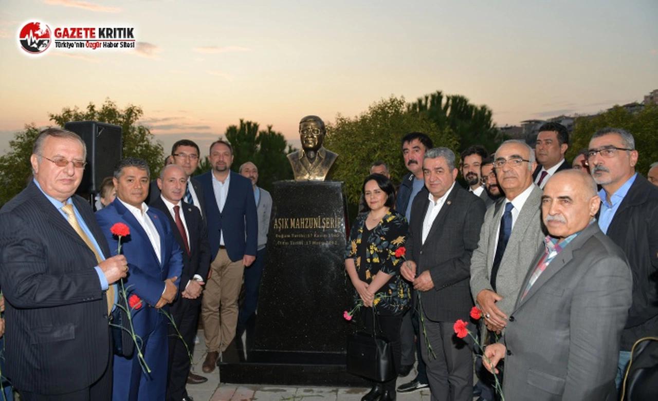 Aşık Mahzuni Şerif’in Büstü Çiğli'de Açıldı