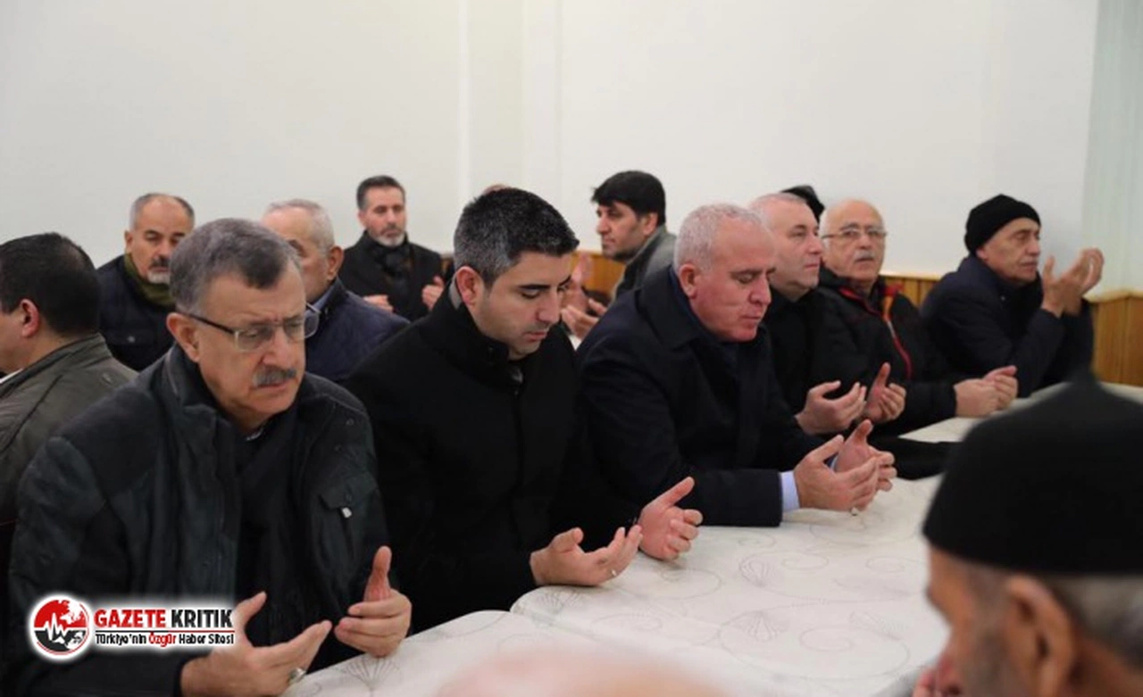 Elazığ ve Malatya Depreminde Yaşamını Yitirenler, Kartal'da Dualarla Anıldı