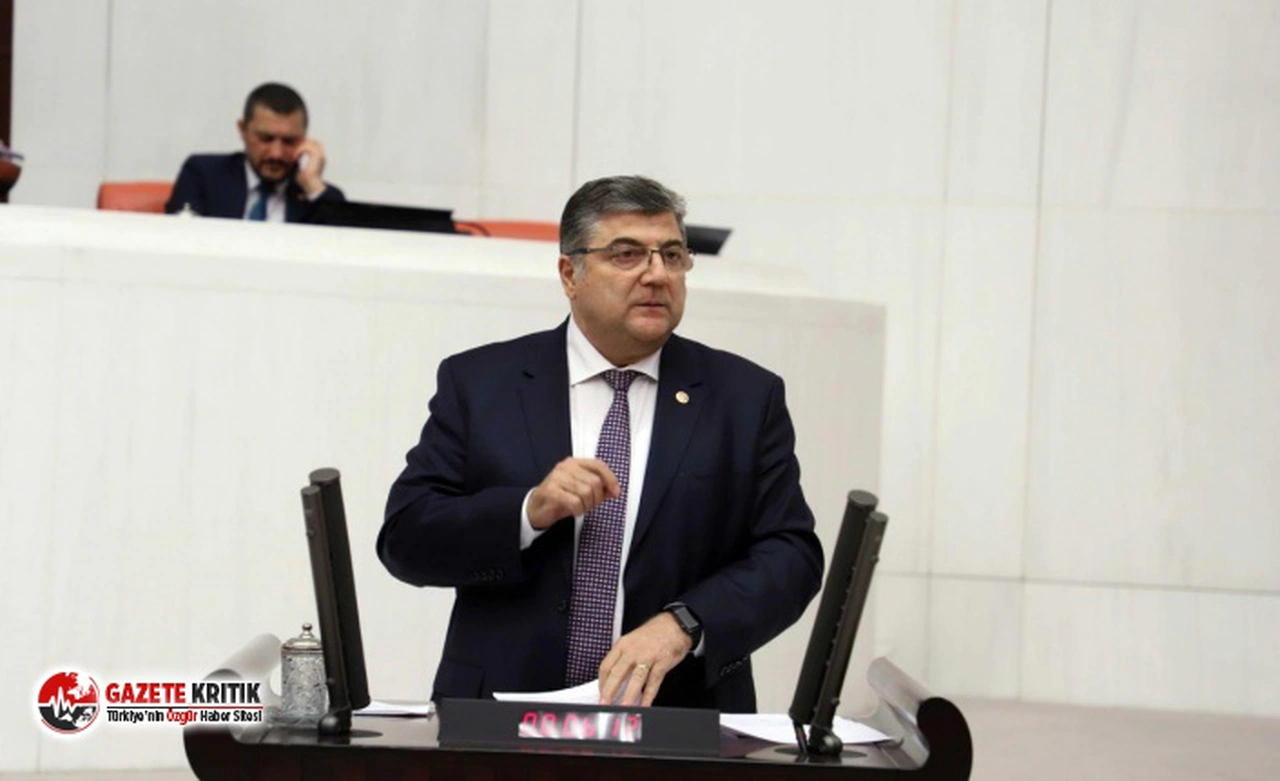 CHP’li Sındır; “tek merkezci ve yasakçı bu zihniyet matbaayı da 200 yıl engellemişti”