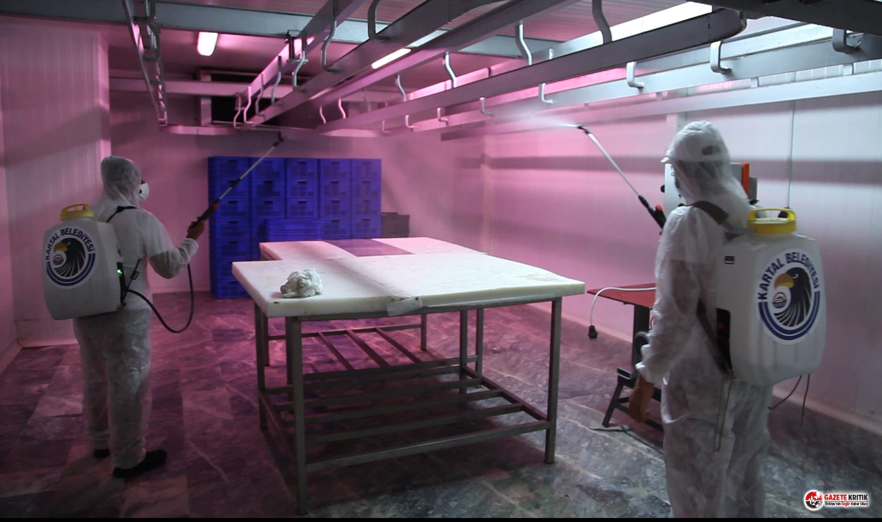 Kartal Belediyesi kurban satış ve kesim alanlarını dezenfekte etti