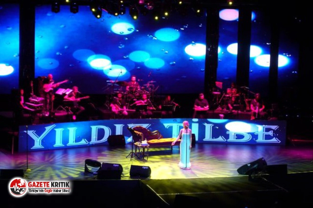 Sahnede kendinden geçen Yıldız Tilbe, sahnede kalça dansı yaptı